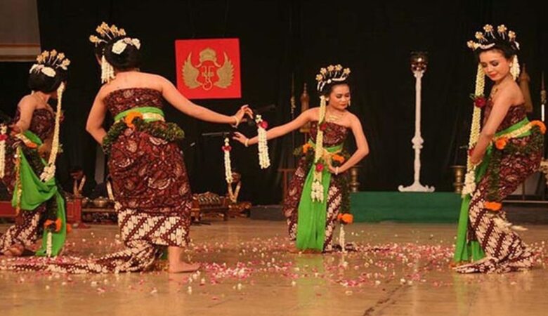 The Javanese Dance
